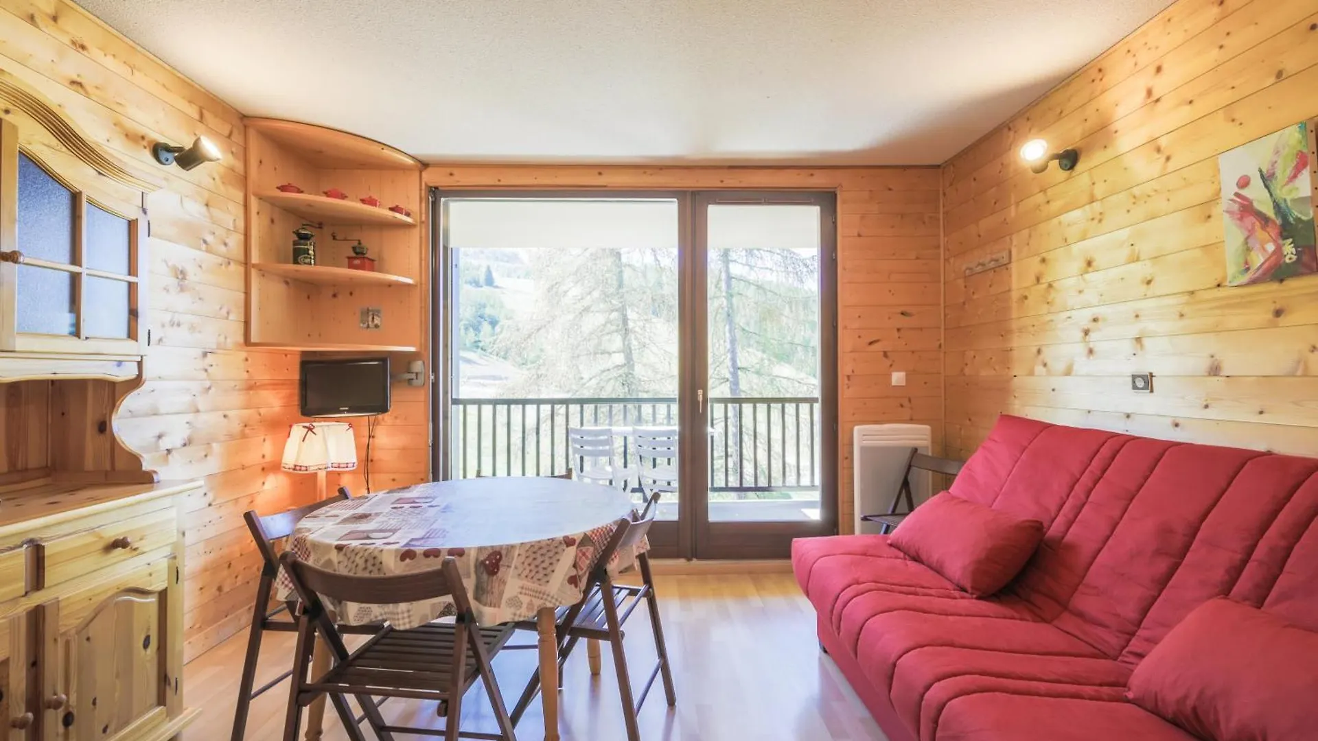 Residence Les Trois Soleils - Maeva Home La Joue du Loup 0*,  France
