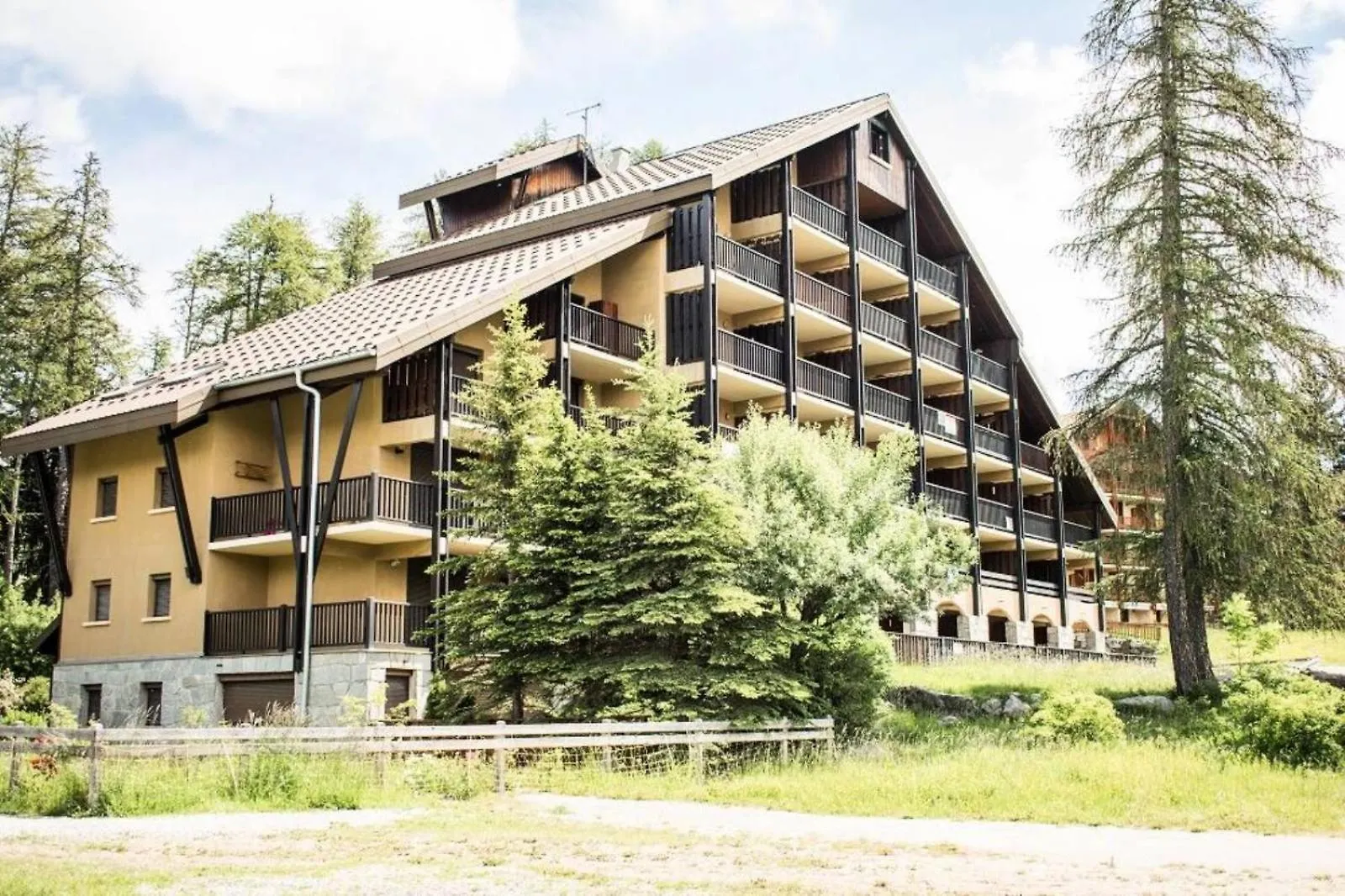 Residence Les Trois Soleils - Maeva Home La Joue du Loup 0*,